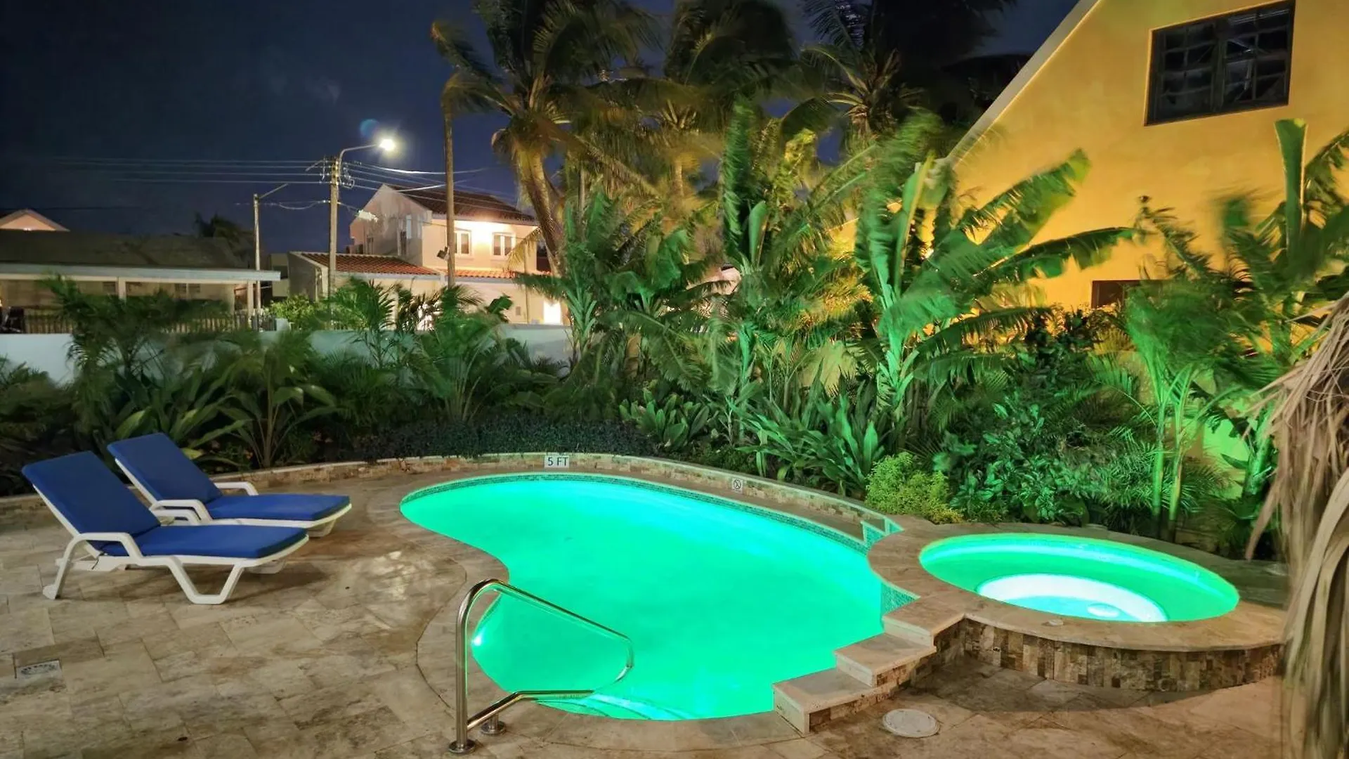 Perfect 1 Bedroom Apartment 3 Km From Eagle Beach Noord Aruba